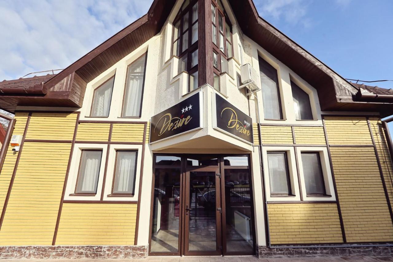 Dezire Guesthouse Baile 1 Mai Exterior foto